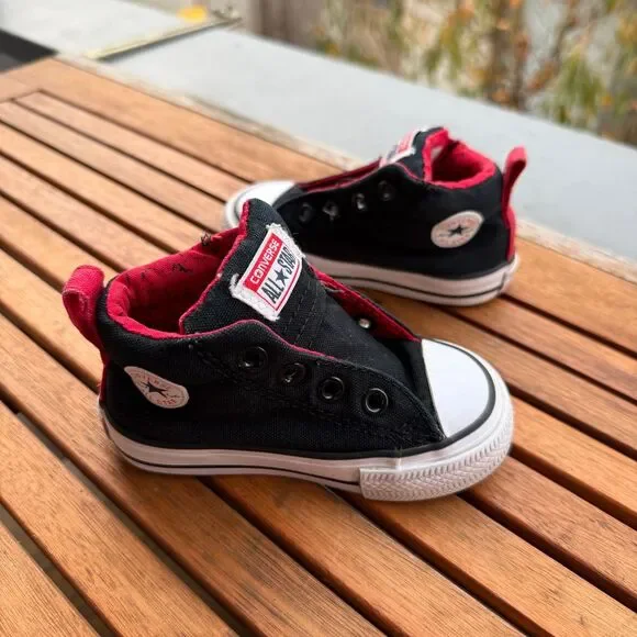 Converse All Star Kids High Top Sneakers Black Red Canvas Shoes Size 4 - Picture 2 of 6